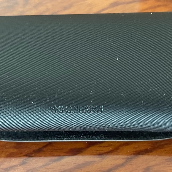 Costco Optical glass holder - Picture 3 of 4